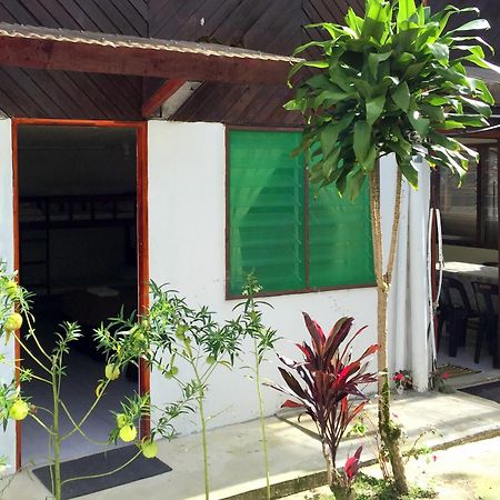Mile 36 Lodge Kampong Kundassan Esterno foto